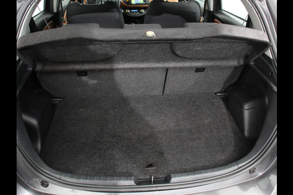 Toyota Yaris 1.5 Automaat Hybrid Active Camera Climate Control Cruise Control Navigatie Bluetooth 29339 km!