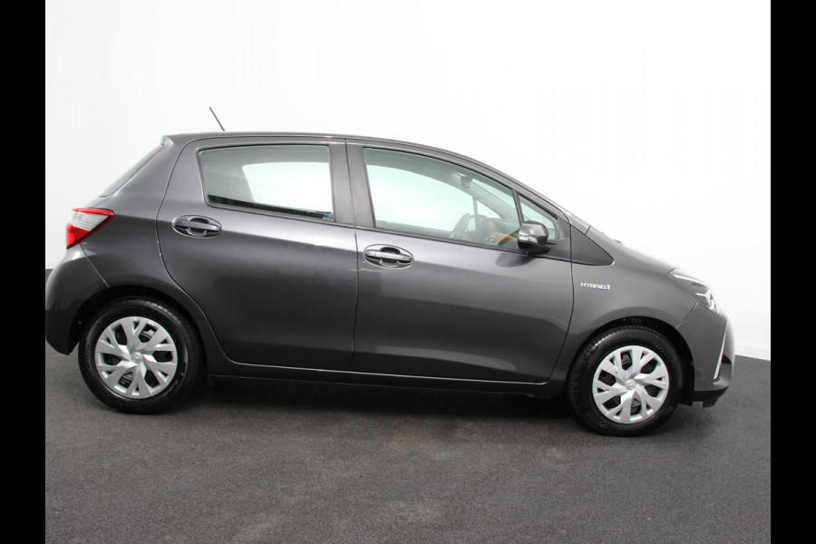 Toyota Yaris 1.5 Automaat Hybrid Active Camera Climate Control Cruise Control Navigatie Bluetooth 29339 km!