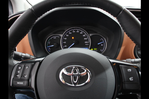 Toyota Yaris 1.5 Automaat Hybrid Active Camera Climate Control Cruise Control Navigatie Bluetooth 29339 km!