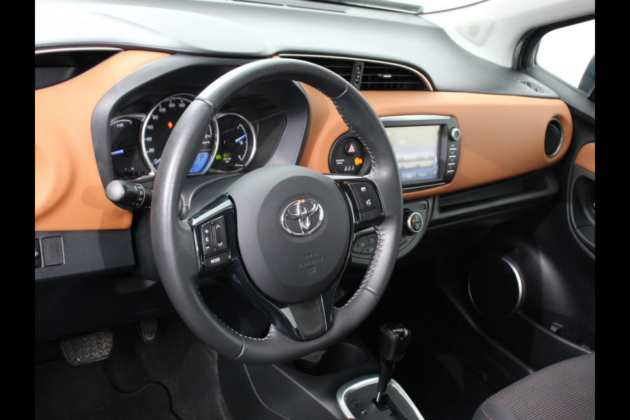 Toyota Yaris 1.5 Automaat Hybrid Active Camera Climate Control Cruise Control Navigatie Bluetooth 29339 km!