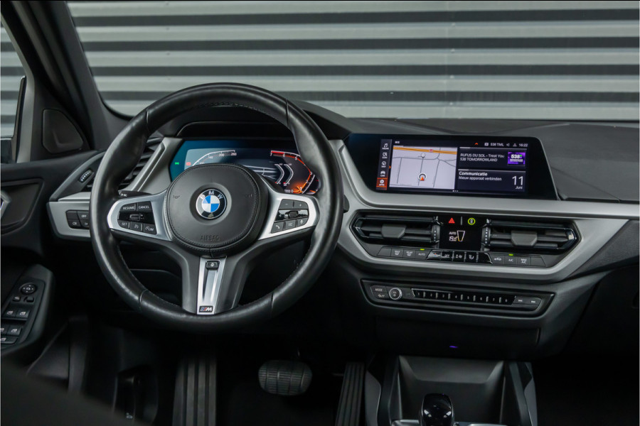 BMW 1-serie 118i M-Sport stuur - Shadow Line