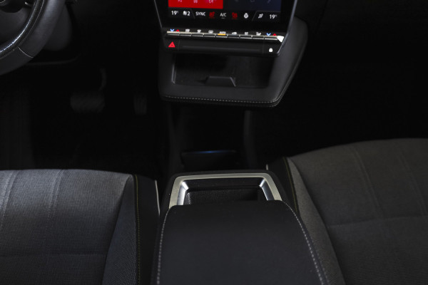 Renault Mégane E-Tech EV60 Optimum Charge Techno | Dig.Cockpit | Adapt.Cruise | Stoel-+Stuurverw. | 360 camera | NAV+App.Connect | Auto. Airco | Trekhaak | LM 20" |