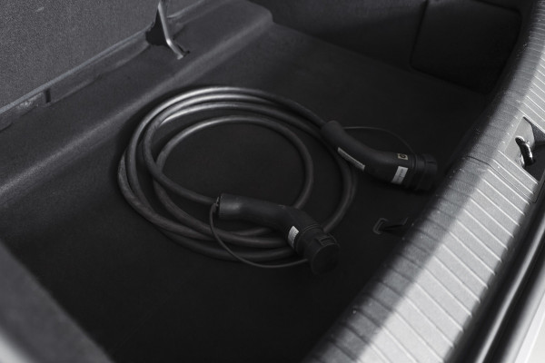 Renault Mégane E-Tech EV60 Optimum Charge Techno | Dig.Cockpit | Adapt.Cruise | Stoel-+Stuurverw. | 360 camera | NAV+App.Connect | Auto. Airco | Trekhaak | LM 20" |