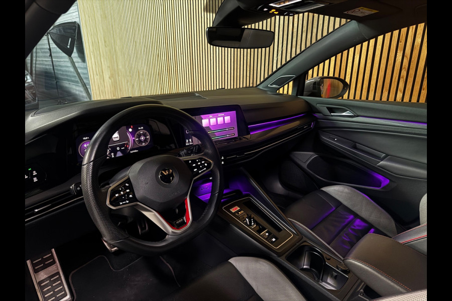 Volkswagen Golf 2.0 TSI GTI PANO|H&K|STOEL VENTILATIE & VERWARMING|MATRIX|MEMORY|LEDER|ACC|AMBIENT|19 INCH