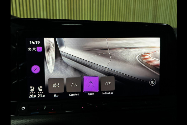 Volkswagen Golf 2.0 TSI GTI PANO|H&K|STOEL VENTILATIE & VERWARMING|MATRIX|MEMORY|LEDER|ACC|AMBIENT|19 INCH