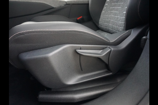 Peugeot 5008 1.2 Hybrid 145 Allure 7p Camera achter