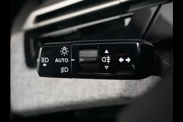 Peugeot 5008 1.2 Hybrid 145 Allure 7p Camera achter