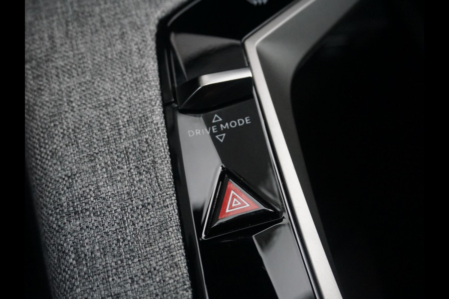 Peugeot 5008 1.2 Hybrid 145 Allure 7p Camera achter