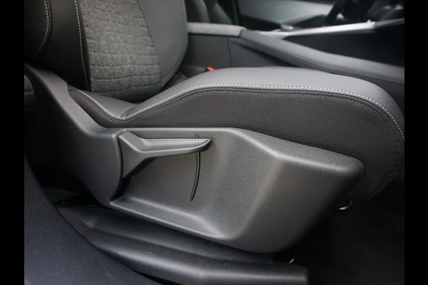 Peugeot 5008 1.2 Hybrid 145 Allure 7p Camera achter