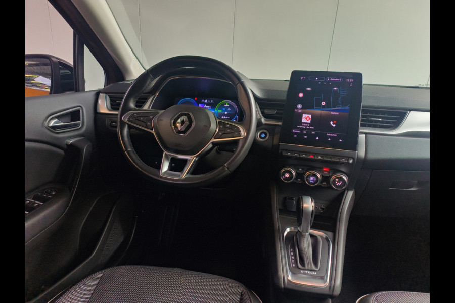 Renault Captur 1.6 E-Tech Plug-in Hybrid 160 Intens Rijklaar + 12 maanden Bovag-garantie Henk Jongen Auto's in Helmond,  al 50 jaar service zoals 't hoort!