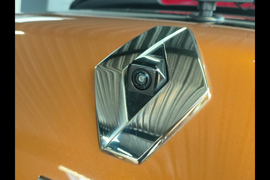 Renault Captur 1.6 E-Tech Plug-in Hybrid 160 Intens Rijklaar + 12 maanden Bovag-garantie Henk Jongen Auto's in Helmond,  al 50 jaar service zoals 't hoort!