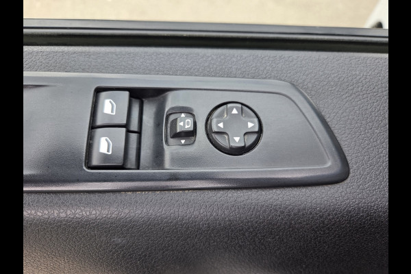Peugeot e-Expert L2 75 kWh Xenon Stoelverwarming Airco Achteruitrijcamera