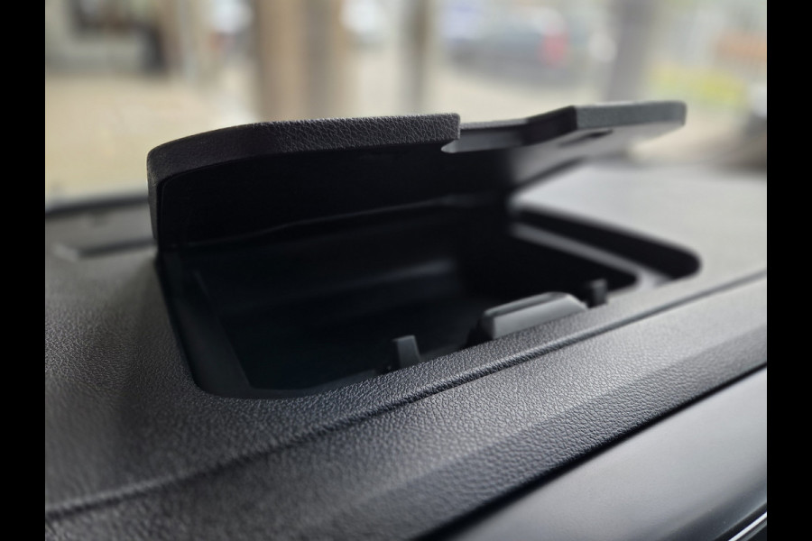 Peugeot e-Expert L2 75 kWh Xenon Stoelverwarming Airco Achteruitrijcamera