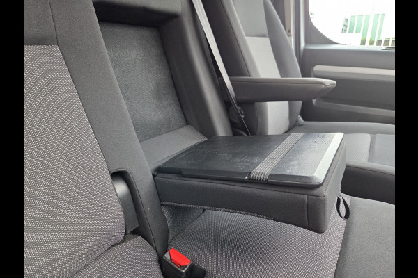 Peugeot e-Expert L2 75 kWh Xenon Stoelverwarming Airco Achteruitrijcamera