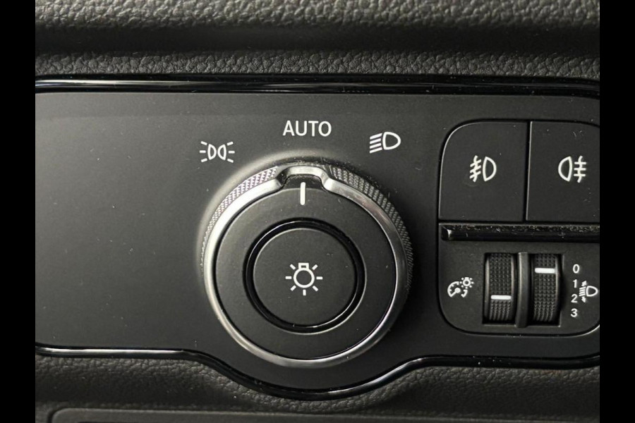 Mercedes-Benz Citan 110 CDI L1 Pro Cruise Control Stoelverwarming Parkeersensoren Airco 3 Zits