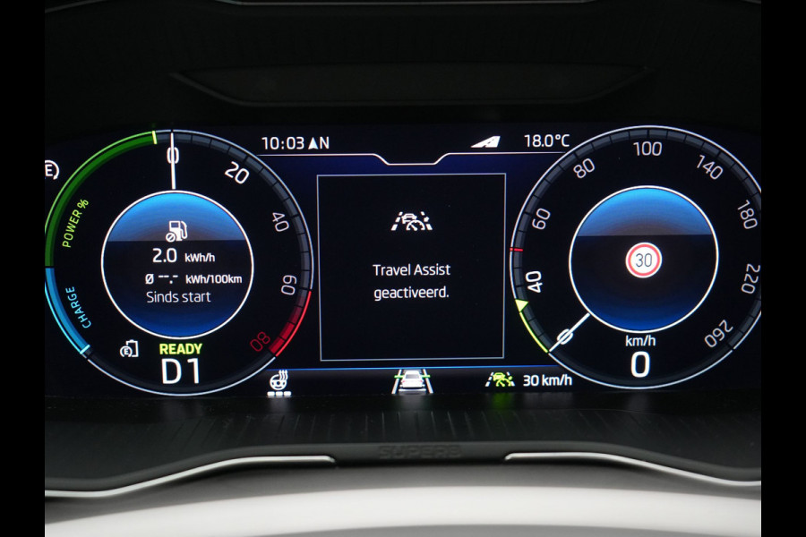Škoda Superb Combi 1.4 TSI iV Laurin & Klement PHEV 218pk Dealer O.H. | Trekhaak Af Fabriek | Panodak | Adaptive Cruise | 360 Camera | Canton Audio | Lederen Comfortzetels Massage & Ventilatie & Memory | Sfeerverlichting | Keyless | Blis | Stuur Verwarmd | Plug In Hybrid |