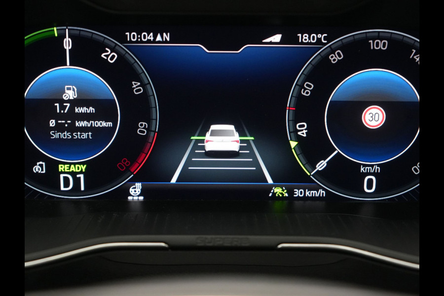 Škoda Superb Combi 1.4 TSI iV Laurin & Klement PHEV 218pk Dealer O.H. | Trekhaak Af Fabriek | Panodak | Adaptive Cruise | 360 Camera | Canton Audio | Lederen Comfortzetels Massage & Ventilatie & Memory | Sfeerverlichting | Keyless | Blis | Stuur Verwarmd | Plug In Hybrid |