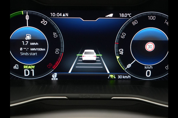 Škoda Superb Combi 1.4 TSI iV Laurin & Klement PHEV 218pk Dealer O.H. | Trekhaak Af Fabriek | Panodak | Adaptive Cruise | 360 Camera | Canton Audio | Lederen Comfortzetels Massage & Ventilatie & Memory | Sfeerverlichting | Keyless | Blis | Stuur Verwarmd | Plug In Hybrid |