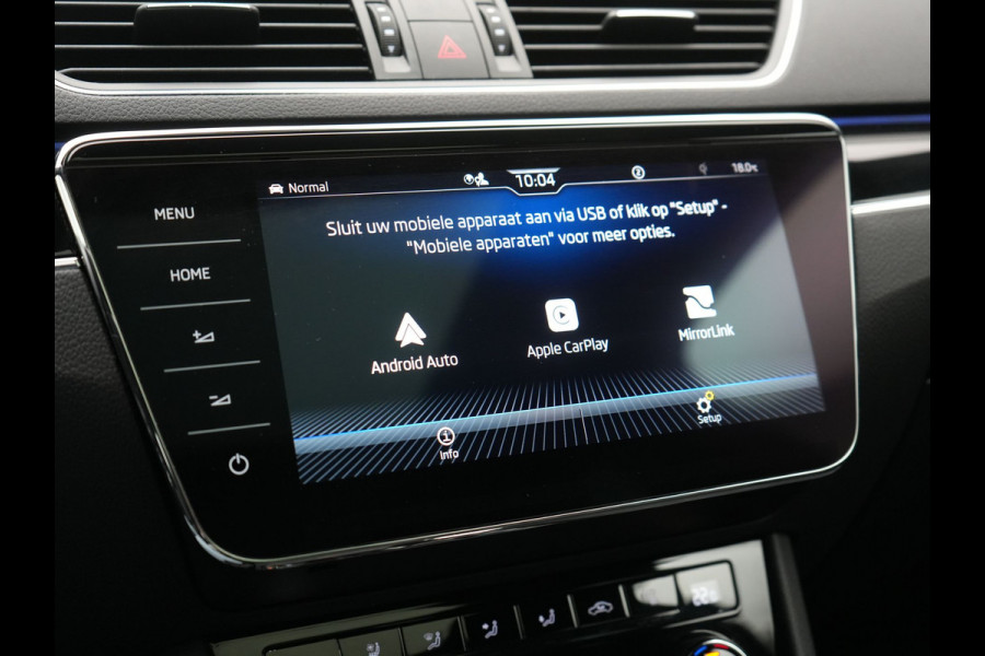 Škoda Superb Combi 1.4 TSI iV Laurin & Klement PHEV 218pk Dealer O.H. | Trekhaak Af Fabriek | Panodak | Adaptive Cruise | 360 Camera | Canton Audio | Lederen Comfortzetels Massage & Ventilatie & Memory | Sfeerverlichting | Keyless | Blis | Stuur Verwarmd | Plug In Hybrid |