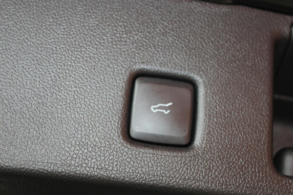 Ford Kuga 2.5 PHEV ST-Line X | Winterpack | AGR stoelen | Electrische achterklep | B&O Sound | Adaptieve Cruise Control