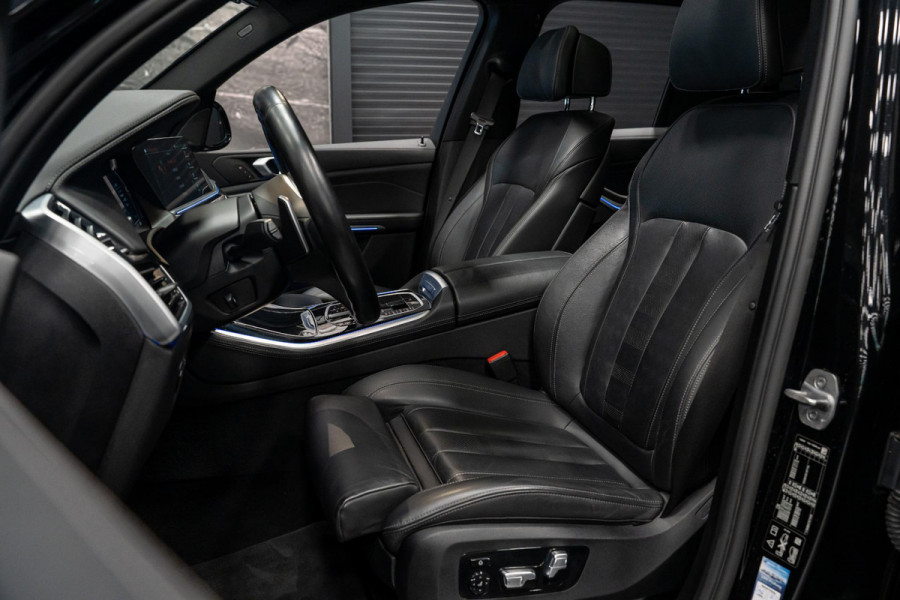 BMW X5 xDrive40d High Executive *M-Sport / Panorama / Harman-Kardon / HUD / Memory / Surround-view*