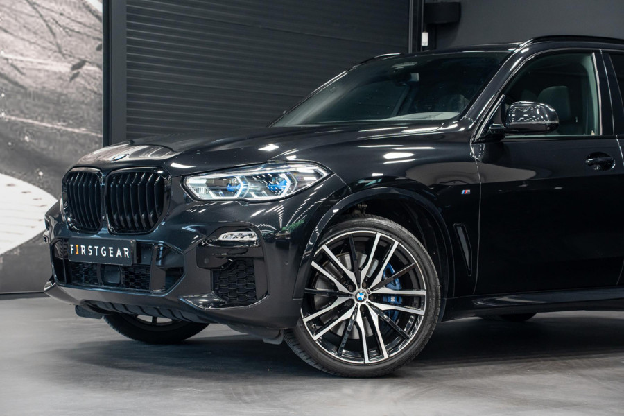 BMW X5 xDrive40d High Executive *M-Sport / Panorama / Harman-Kardon / HUD / Memory / Surround-view*