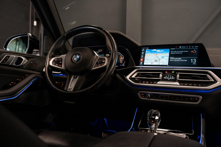 BMW X5 xDrive40d High Executive *M-Sport / Panorama / Harman-Kardon / HUD / Memory / Surround-view*