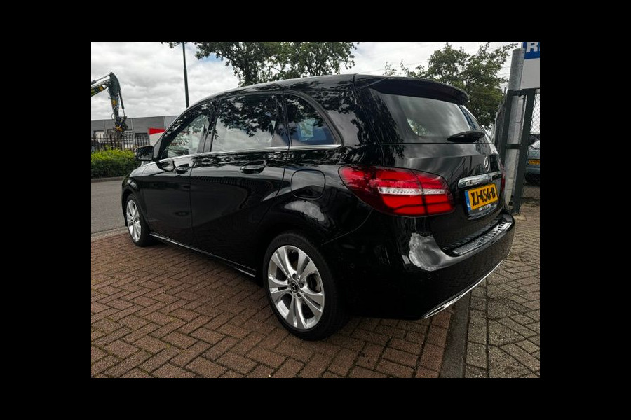 Mercedes-Benz B-Klasse 180 Ambition Automaat 132.000km Airco/ECC,Navigatie,Camera,Half Leder