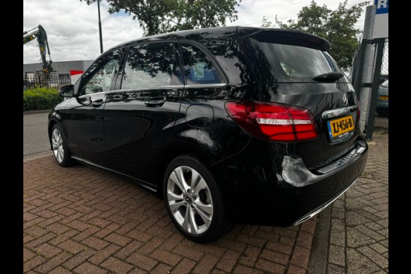 Mercedes-Benz B-Klasse 180 Ambition Automaat 132.000km Airco/ECC,Navigatie,Camera,Half Leder