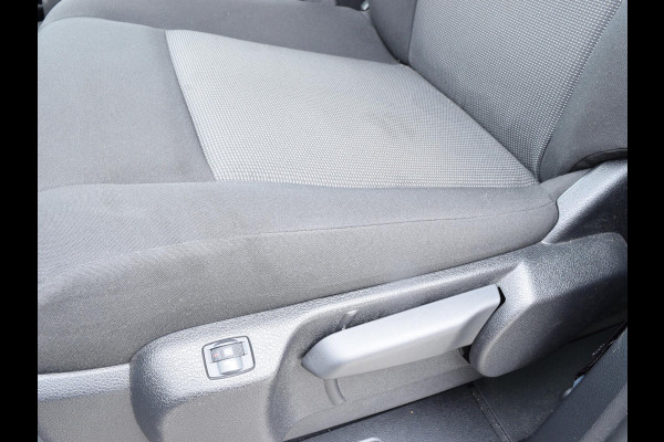 Opel Vivaro Electric L3 75 kWh DC | DUBBELE CABINE | BETIMMERING | SIDE BARS | 2 SCHUIFDEUREN | TREKHAAK | STOELVERWARMING | CAMERA | NAVI |