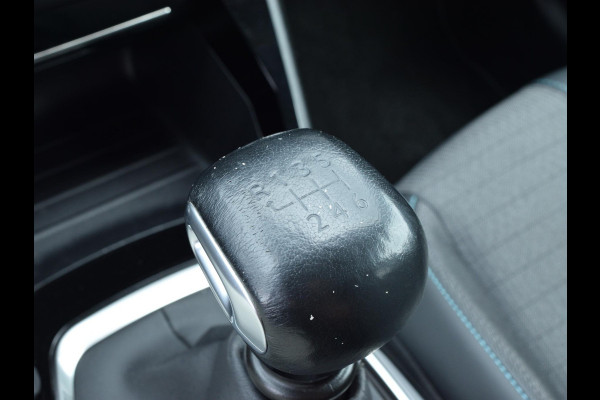 Peugeot 208 1.2 PureTech 100 Allure | NAVI | CLIMATE CONTROL | PARKEERSENSOREN MET CAMERA | CRUISE CONTROL | 36.259 KM