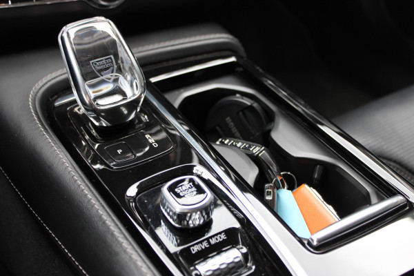 Volvo V90 2.0 T8 AWD Inscription HARMAN KARDON LEER NAVI LED STOELKOELING 86000KM!!!