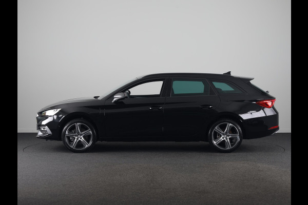 Seat Leon Sportstourer 1.5 TSI e-Hybrid FR Business |  Safe & Driving Pack | Velgen 'Performance Aero', 18 inch lichtmetaal | Midnight Black Metallic