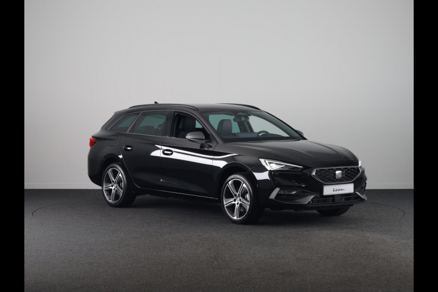 Seat Leon Sportstourer 1.5 TSI e-Hybrid FR Business |  Safe & Driving Pack | Velgen 'Performance Aero', 18 inch lichtmetaal | Midnight Black Metallic