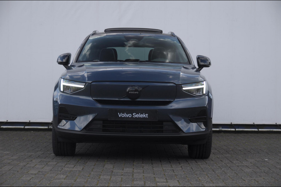 Volvo EX40 Single Motor Extended Range Plus Black Ed. 82 kWh / DEMO LEX / Panoramadak / Apple Carplay / Android Auto / Harman kardon audio / Adaptive cruise control / Pilot assist / Lichtmetalen velgen /