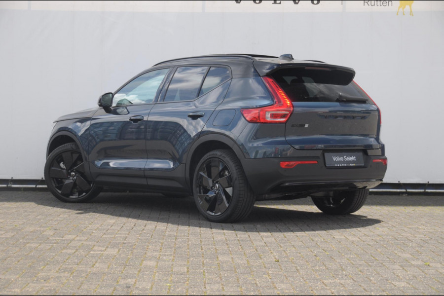 Volvo EX40 Single Motor Extended Range Plus Black Ed. 82 kWh / DEMO LEX / Panoramadak / Apple Carplay / Android Auto / Harman kardon audio / Adaptive cruise control / Pilot assist / Lichtmetalen velgen /