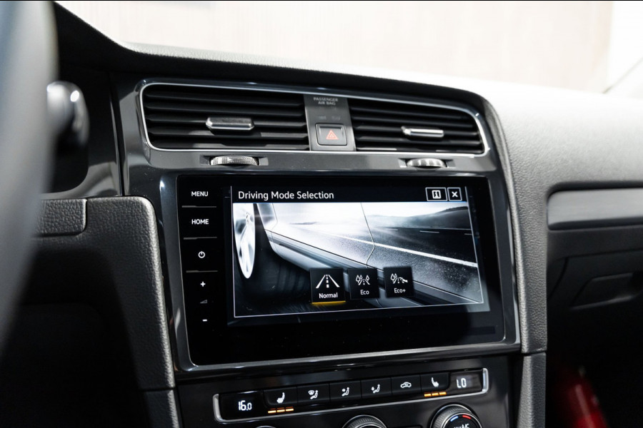 Volkswagen e-Golf E-DITION DSG LED CAMERA LEDER