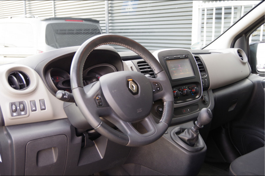 Renault Trafic Passenger 1.6 dCi 9-PERSOONS, INCL.BTW BPM, TREKHAAK,NAVI, CRUISE, AIRCO, PARKEERSENSOREN