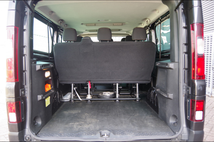 Renault Trafic Passenger 1.6 dCi 9-PERSOONS, INCL.BTW BPM, TREKHAAK,NAVI, CRUISE, AIRCO, PARKEERSENSOREN