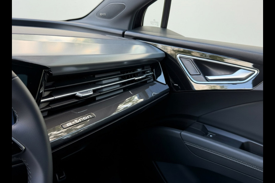 Audi Q4 Sportback e-tron 35 S edition 55 kWh, 2 X S-LINE, panoramadak, achteruitrijcamera, 1/2 lederen sportinterieur, vele opties