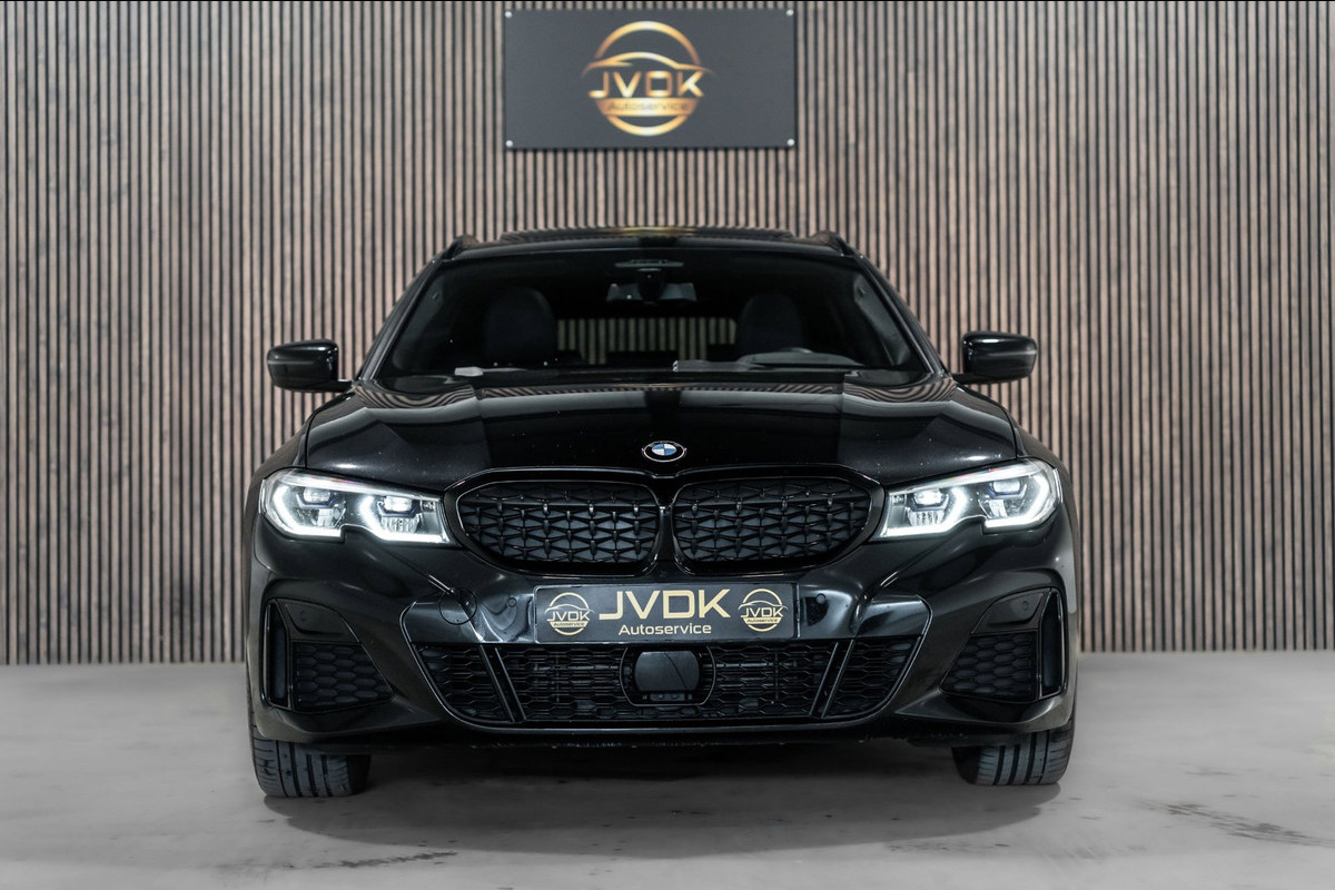 BMW 3 Serie Touring M340d xDrive High Executive PANO LEDER CAMERA