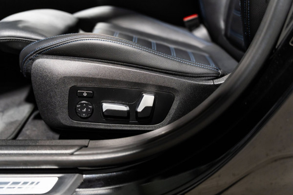 BMW 3 Serie Touring M340d xDrive High Executive PANO LEDER CAMERA