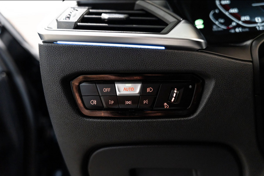 BMW 3 Serie Touring M340d xDrive High Executive PANO LEDER CAMERA