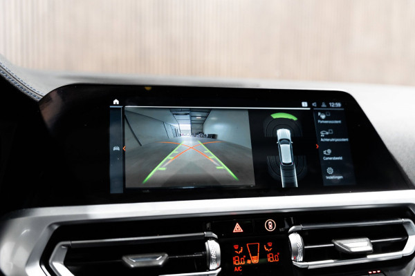 BMW 3 Serie Touring M340d xDrive High Executive PANO LEDER CAMERA