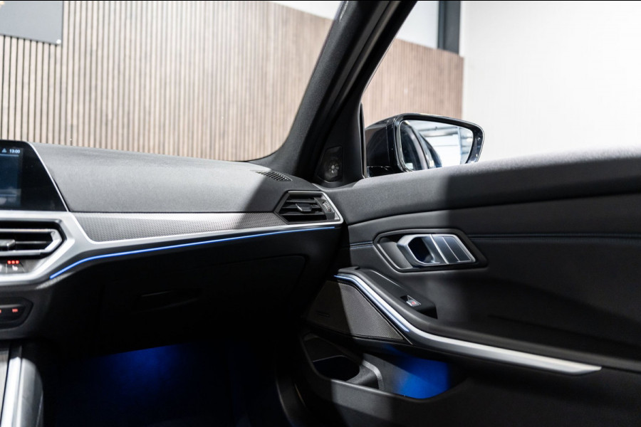 BMW 3 Serie Touring M340d xDrive High Executive PANO LEDER CAMERA