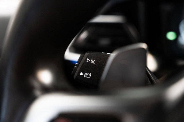 BMW 3 Serie Touring M340d xDrive High Executive PANO LEDER CAMERA