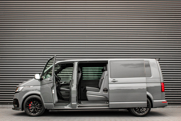 Volkswagen Transporter 2.0 TDI L2H1 150PK JB-EDITION DSG / ALCANTARE HEMEL / LEDEREN BEKLEDING / FULL / APPLE CARPLAY / NAVIGATIE