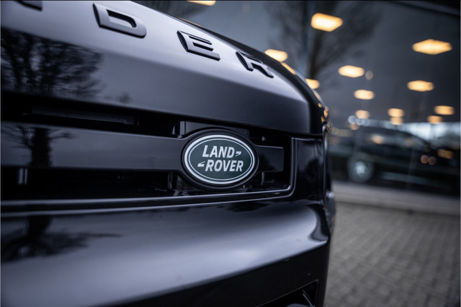 Land Rover Defender 110 P300e 110 X-Dynamic HSE ** HUD ** Trekhaak ** Panodak ** Koelbox Elektrisch rijbereik tot 55km (WLTP)