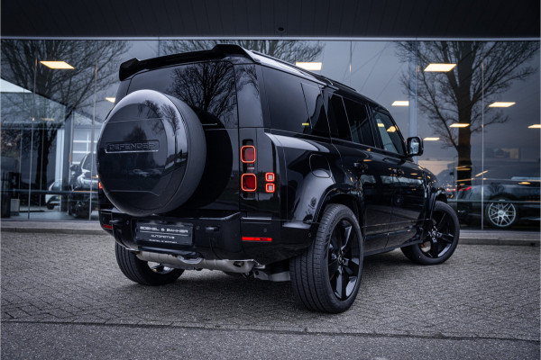 Land Rover Defender 110 P300e 110 X-Dynamic HSE ** HUD ** Trekhaak ** Panodak ** Koelbox Elektrisch rijbereik tot 55km (WLTP)