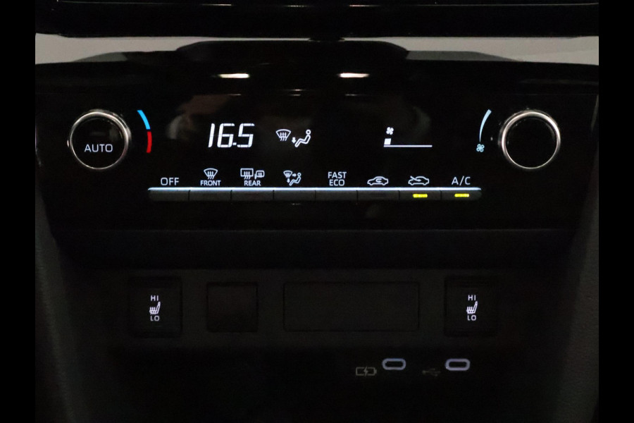 Toyota Yaris Cross Hybrid 115 Dynamic Sport Bi-Tone | Stuur- & Stoelverwarming | Apple Carplay & AndroidAUTO | Camera
